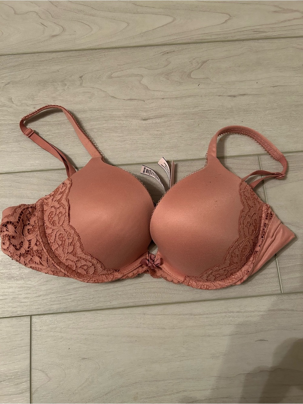 Victoria's Secret Lace Trim Molded Push-Up Bra - Rosewood